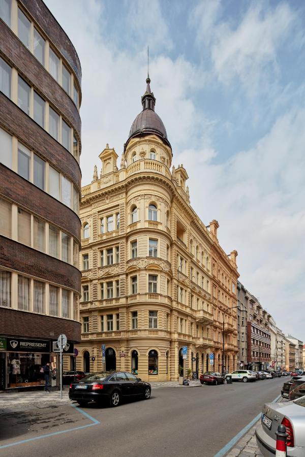 Sunlit Studio Near Wenceslas Square By Prague Days Apartamento Exterior foto